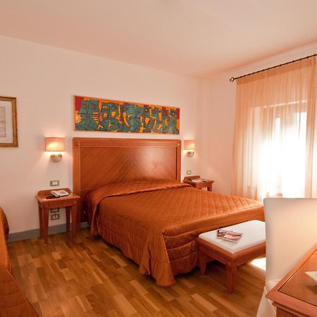 Boutique Hotel Al Grappolo D'Oro 토르지아노 외부 사진