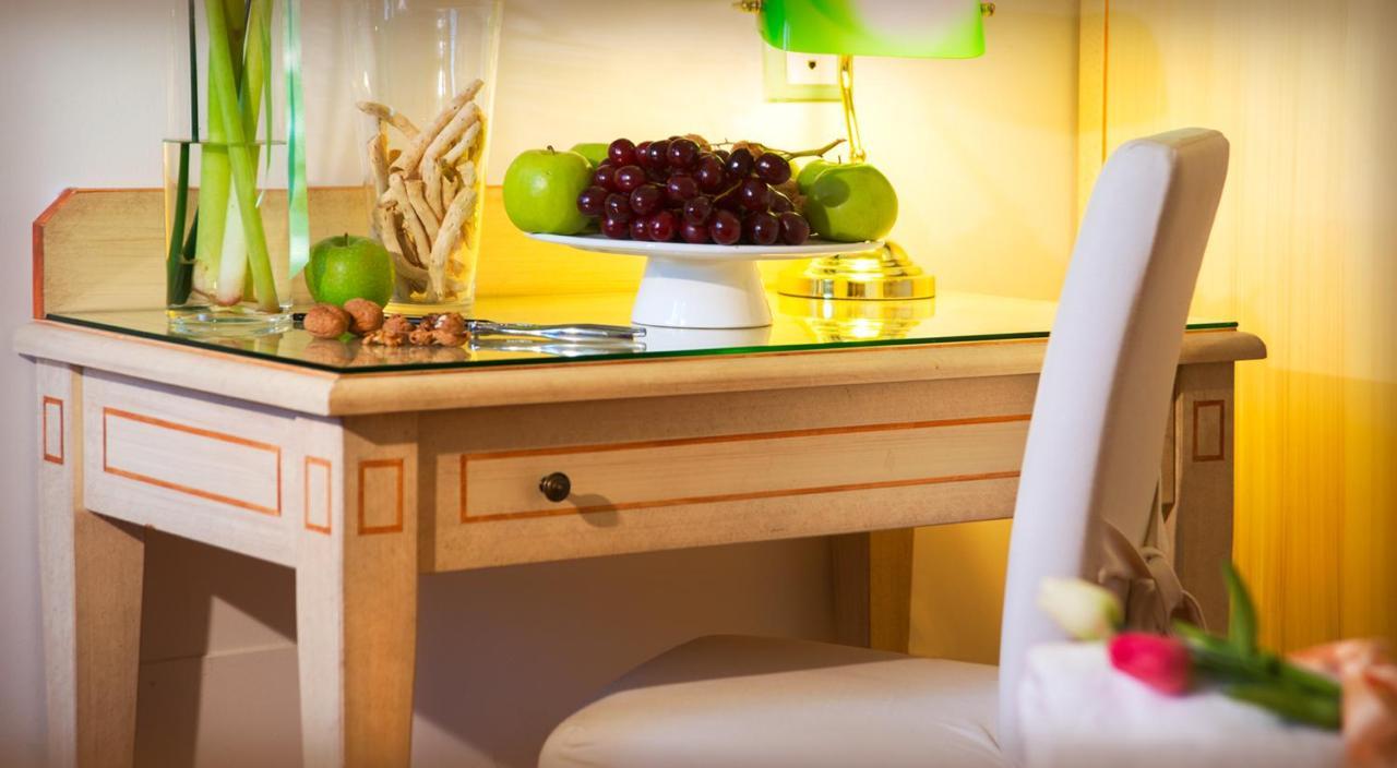 Boutique Hotel Al Grappolo D'Oro 토르지아노 외부 사진