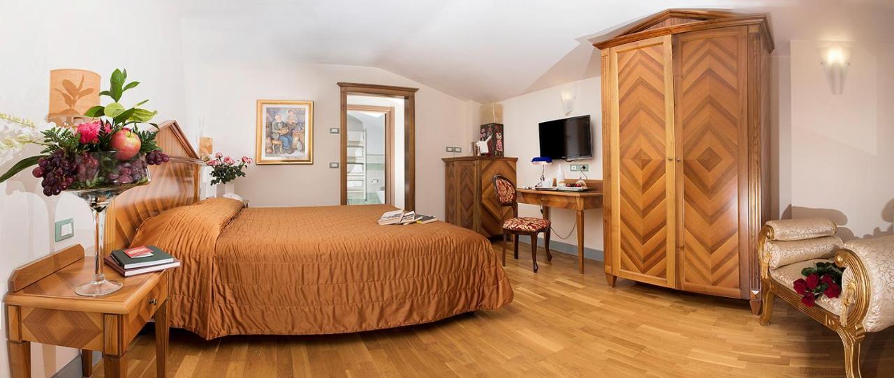 Boutique Hotel Al Grappolo D'Oro 토르지아노 외부 사진