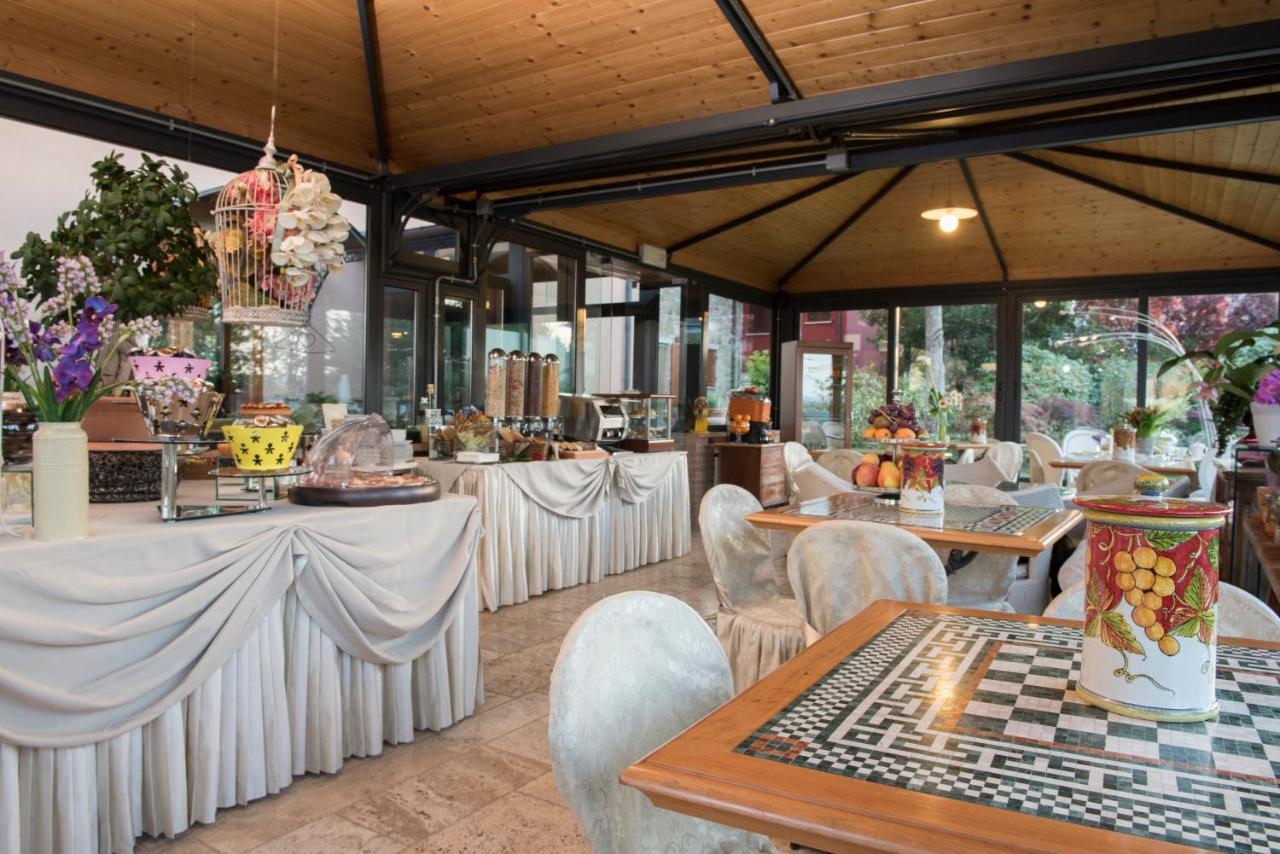 Boutique Hotel Al Grappolo D'Oro 토르지아노 외부 사진