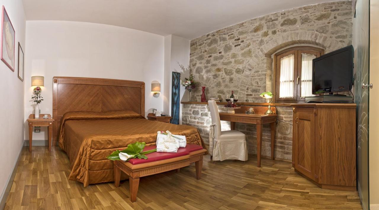 Boutique Hotel Al Grappolo D'Oro 토르지아노 외부 사진